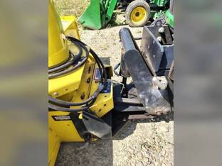 2011 John Deere 2720
