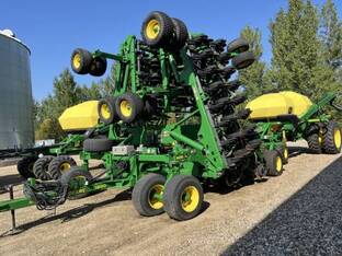 2018 John Deere 1890