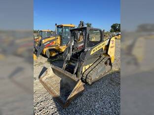 2014 New Holland C227