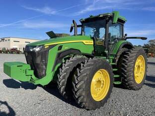 2022 John Deere 8R 340