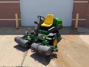 John Deere 2500E