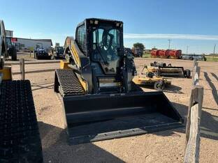 2025 New Holland C332