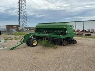 John Deere 1590