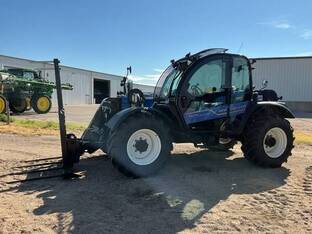 2025 New Holland TH7.42 ELITE