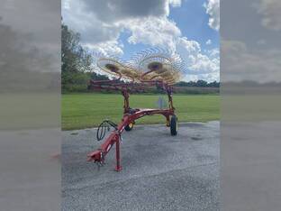 2023 New Holland PC1022