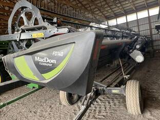 2020 MacDon Industries FD140