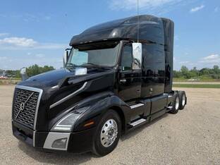 2020 Volvo VNL64T760