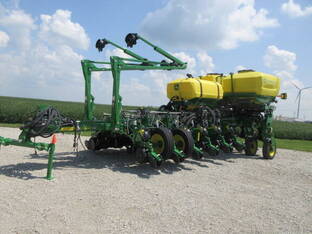 2025 John Deere 1775NT