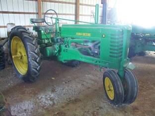 John Deere B