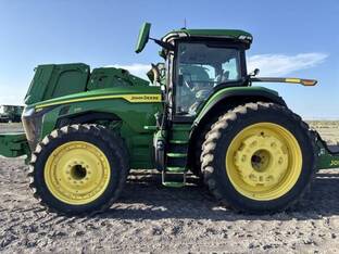 2023 John Deere 8R 370