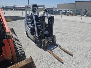 2017 UNICARRIERS CF50