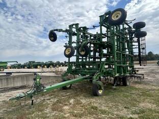 2008 John Deere 2210