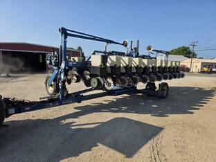 Kinze 2600