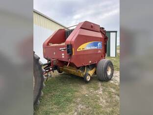 2011 New Holland BR7090
