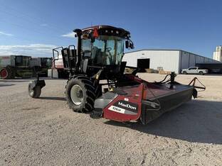 2021 MacDon Industries M1240