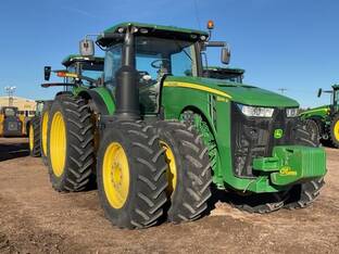 2017 John Deere 8245R