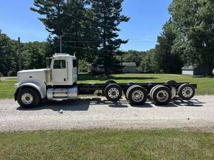 2019 Peterbilt 389