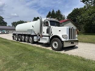2019 Peterbilt 389