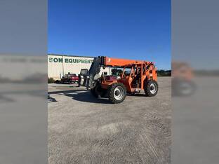 2018 JLG 8042