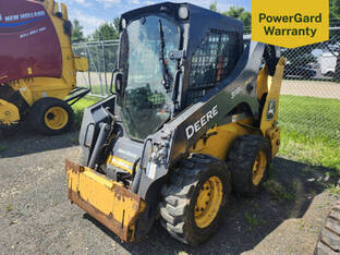 2022 John Deere 318G