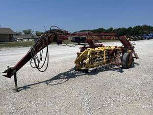 2005 New Holland 216
