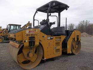 2017 Caterpillar CB44B