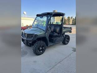 2024 John Deere XUV835M