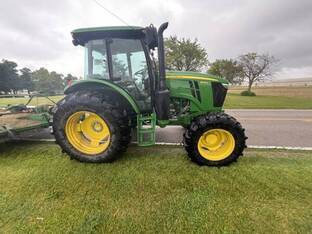 2024 John Deere 6105E Cab