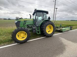 2024 John Deere 6105E Cab