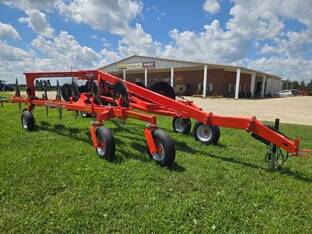 2025 Kuhn SR614