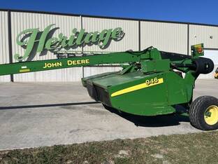 2013 John Deere 946