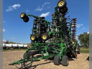 2012 John Deere 1835