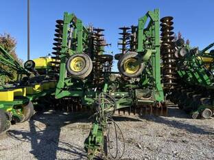 2008 John Deere 2310