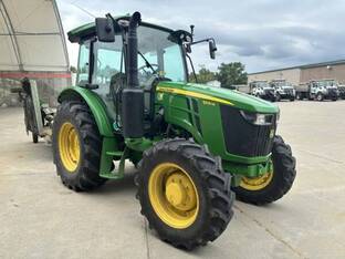 2023 John Deere 5105M