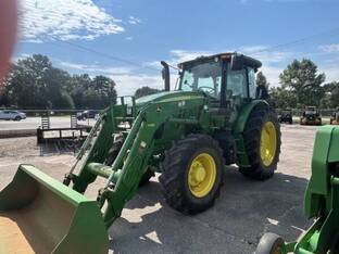 2022 John Deere 6120E