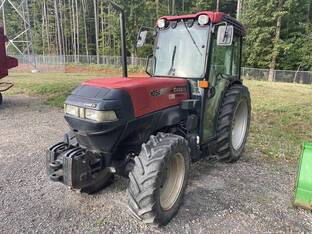 2013 Case IH FARMALL 105V