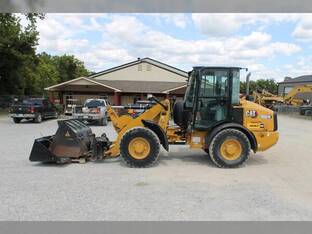 2022 Caterpillar 906M