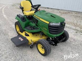 2017 John Deere X758