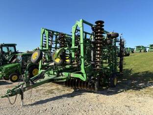 2010 John Deere 2310