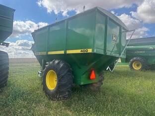 John Deere 400
