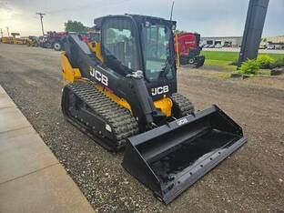 2025 JCB 300T