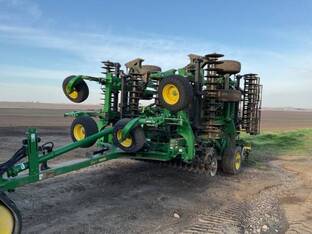 2020 John Deere 2660VT