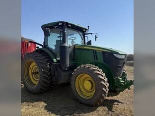 2017 John Deere 7270R