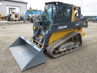 2022 John Deere 325G