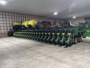 2012 John Deere DB88