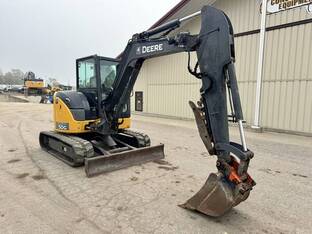 2017 John Deere 50G THMB