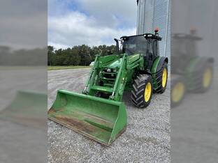 2017 John Deere 5125R