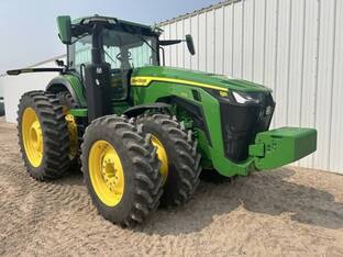 2023 John Deere 8R 370