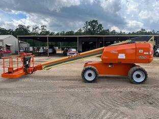 2011 JLG 600S