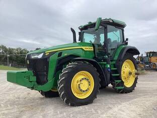 2022 John Deere 8R 310